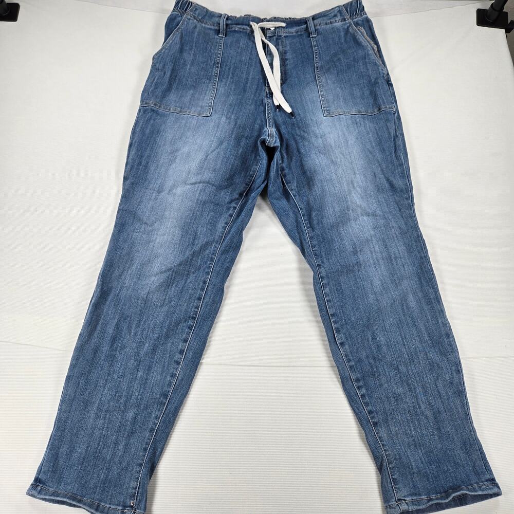 Judy Blue Light Blue Ankle Jeans - Picture 2 of 8